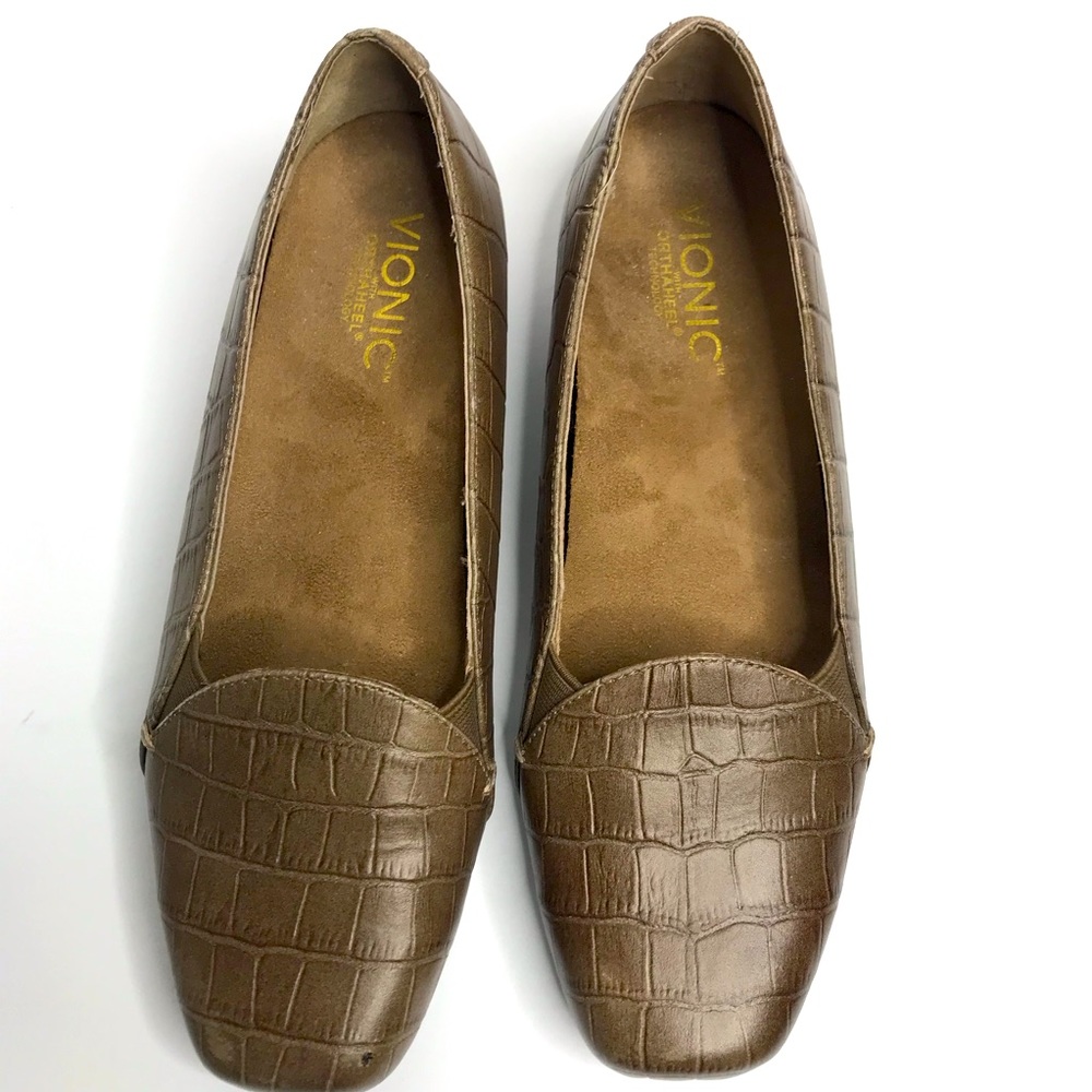 Vionic Dolores crocodile slip on in Demi wedge sz6